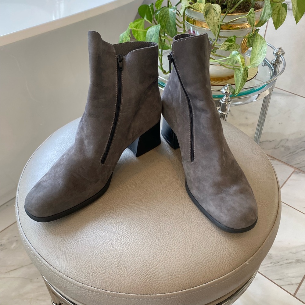 Arche Suede Booties Gray EU 41